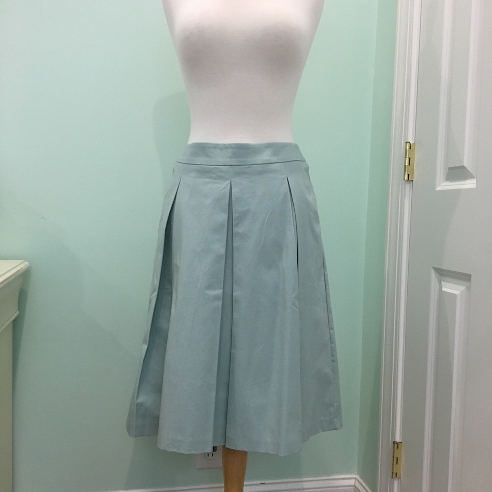 NWT Ann Taylor Factory Skirt Size 2